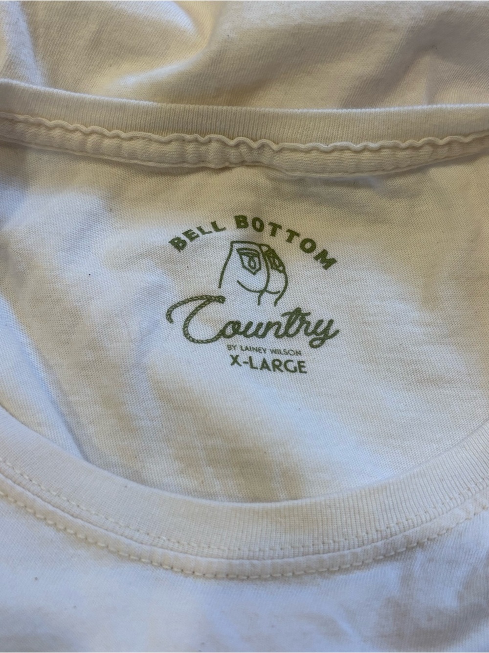 Lainey Wilson Bell Bottom Country Graphic Tee Concert Merch Off White Cream XL - Picture 4 of 6